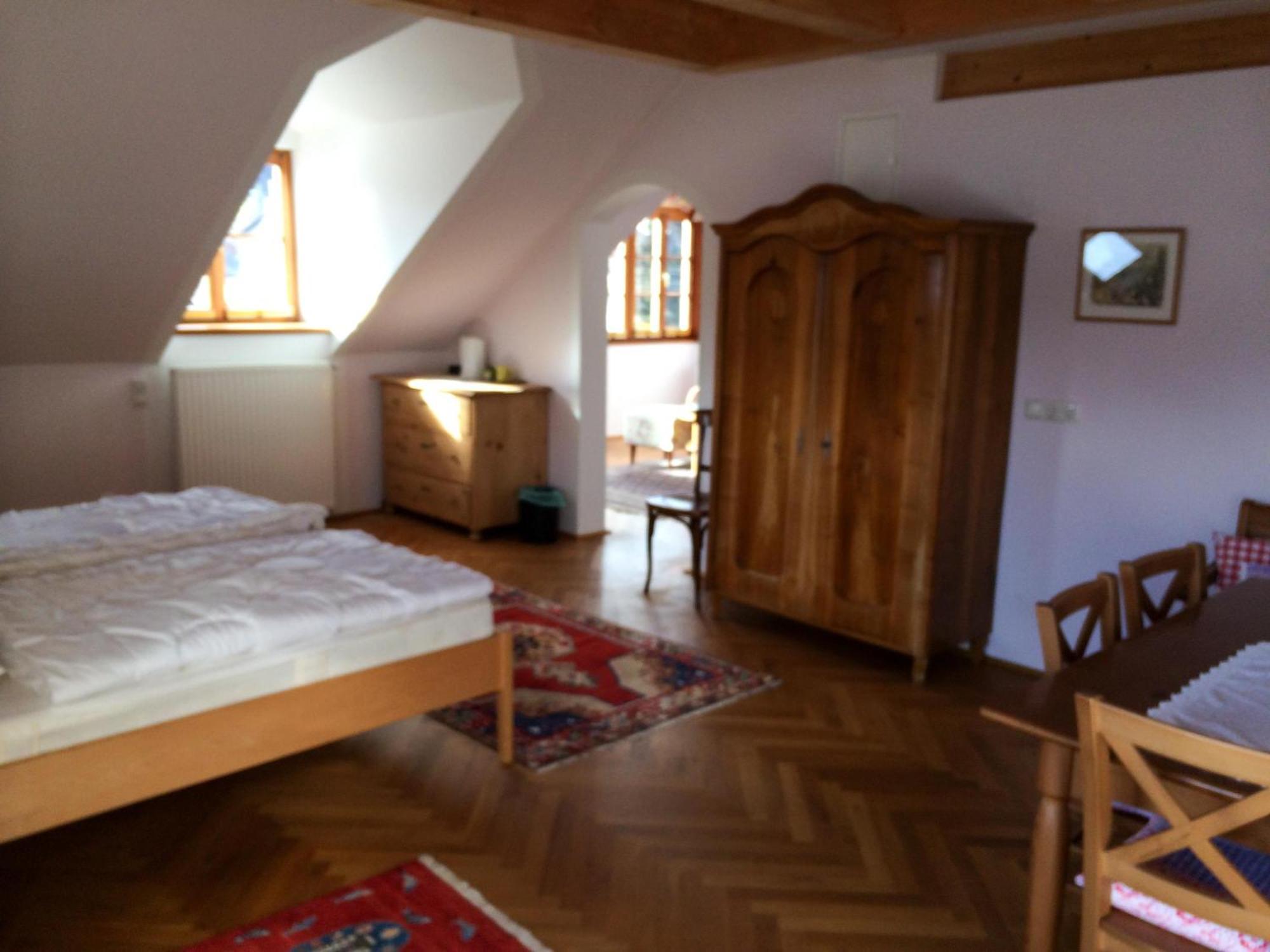 Schweizerhof Am See Altmuenster Room photo
